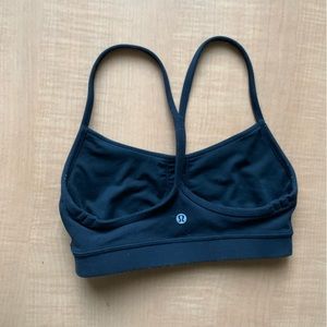 Black lululemon sports bra